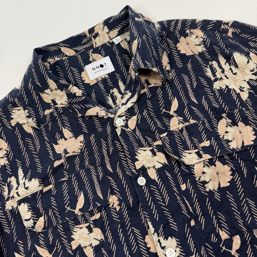 No Nationality NN07 Hawaiian Shirt Men Small Blue Floral Faded Wash Short Sleeve
